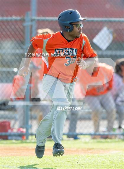 Thumbnail 2 in Jefferson vs. Eagle Academy (PSAL Section 12 A Round 1) photogallery.