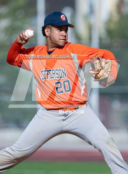 Thumbnail 1 in Jefferson vs. Eagle Academy (PSAL Section 12 A Round 1) photogallery.
