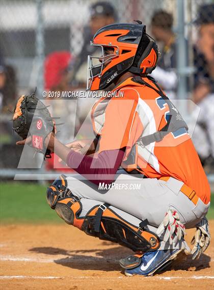 Thumbnail 3 in Jefferson vs. Eagle Academy (PSAL Section 12 A Round 1) photogallery.