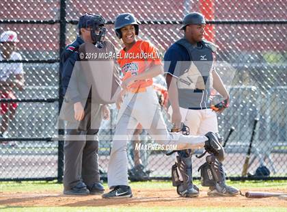 Thumbnail 3 in Jefferson vs. Eagle Academy (PSAL Section 12 A Round 1) photogallery.