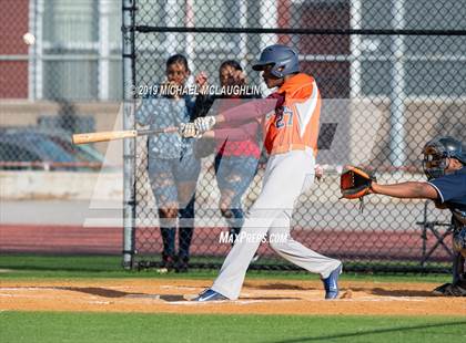 Thumbnail 2 in Jefferson vs. Eagle Academy (PSAL Section 12 A Round 1) photogallery.