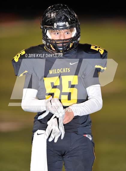 Thumbnail 2 in Winona vs. Whitewright (UIL 3A Division 2 Region 2 Semifinal) photogallery.