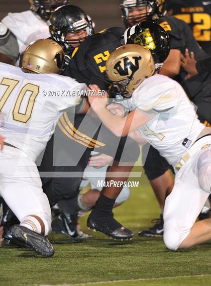 Thumbnail 3 in Winona vs. Whitewright (UIL 3A Division 2 Region 2 Semifinal) photogallery.