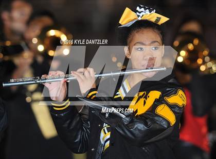 Thumbnail 2 in Winona vs. Whitewright (UIL 3A Division 2 Region 2 Semifinal) photogallery.