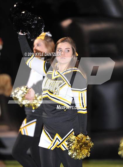 Thumbnail 3 in Winona vs. Whitewright (UIL 3A Division 2 Region 2 Semifinal) photogallery.