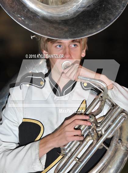 Thumbnail 1 in Winona vs. Whitewright (UIL 3A Division 2 Region 2 Semifinal) photogallery.