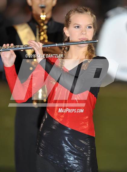 Thumbnail 2 in Winona vs. Whitewright (UIL 3A Division 2 Region 2 Semifinal) photogallery.