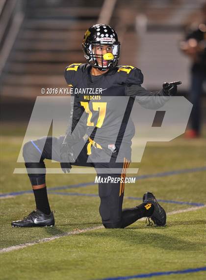 Thumbnail 3 in Winona vs. Whitewright (UIL 3A Division 2 Region 2 Semifinal) photogallery.