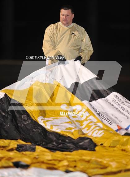 Thumbnail 3 in Winona vs. Whitewright (UIL 3A Division 2 Region 2 Semifinal) photogallery.