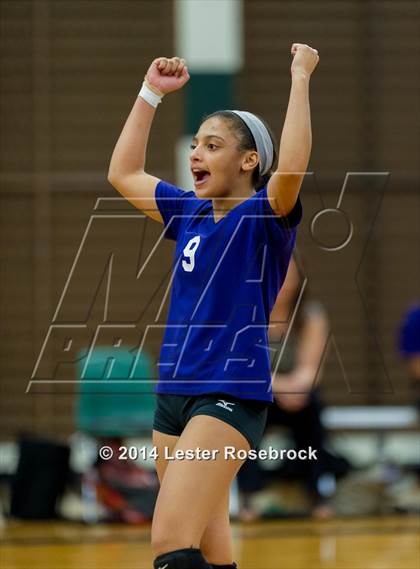 Thumbnail 3 in Warren @ Holmes photogallery.