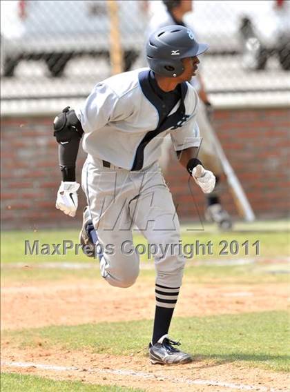 Thumbnail 2 in Valley Christian vs. Cypress (Hard 9 National Classic) photogallery.