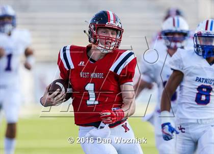 Thumbnail 1 in John Curtis Christian vs. West Monroe (Battle on the Border) photogallery.