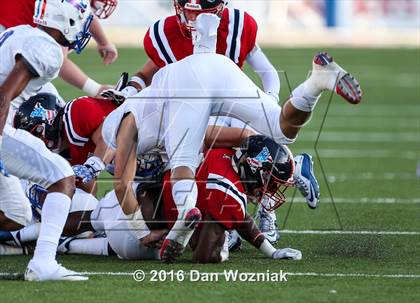 Thumbnail 3 in John Curtis Christian vs. West Monroe (Battle on the Border) photogallery.