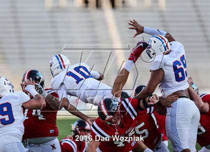 Thumbnail 1 in John Curtis Christian vs. West Monroe (Battle on the Border) photogallery.