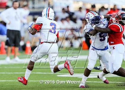 Thumbnail 2 in John Curtis Christian vs. West Monroe (Battle on the Border) photogallery.