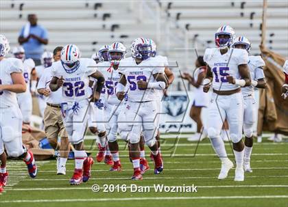 Thumbnail 2 in John Curtis Christian vs. West Monroe (Battle on the Border) photogallery.