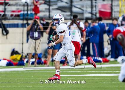 Thumbnail 2 in John Curtis Christian vs. West Monroe (Battle on the Border) photogallery.
