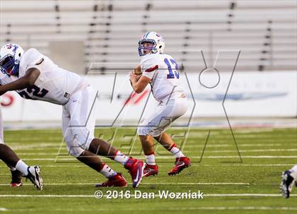 Thumbnail 2 in John Curtis Christian vs. West Monroe (Battle on the Border) photogallery.