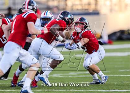 Thumbnail 1 in John Curtis Christian vs. West Monroe (Battle on the Border) photogallery.