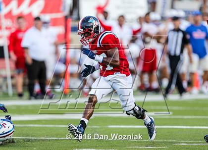 Thumbnail 2 in John Curtis Christian vs. West Monroe (Battle on the Border) photogallery.