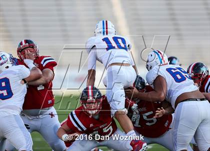 Thumbnail 3 in John Curtis Christian vs. West Monroe (Battle on the Border) photogallery.