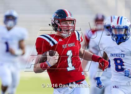 Thumbnail 2 in John Curtis Christian vs. West Monroe (Battle on the Border) photogallery.