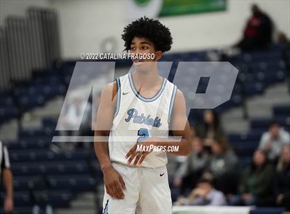 Thumbnail 3 in Colts Neck vs. Freehold Township (WOBM Christmas Classic) photogallery.