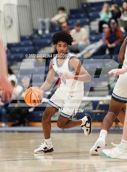 Thumbnail 2 in Colts Neck vs. Freehold Township (WOBM Christmas Classic) photogallery.