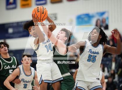 Thumbnail 1 in Colts Neck vs. Freehold Township (WOBM Christmas Classic) photogallery.