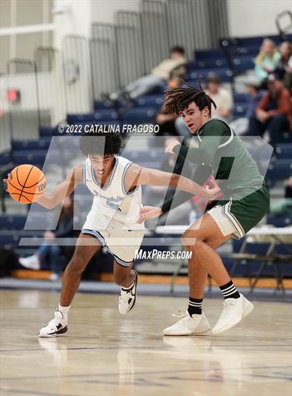 Thumbnail 1 in Colts Neck vs. Freehold Township (WOBM Christmas Classic) photogallery.