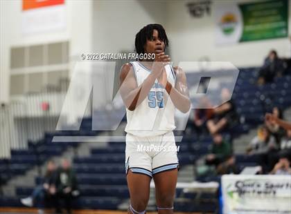 Thumbnail 1 in Colts Neck vs. Freehold Township (WOBM Christmas Classic) photogallery.