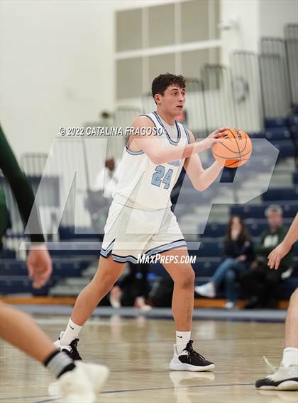Thumbnail 1 in Colts Neck vs. Freehold Township (WOBM Christmas Classic) photogallery.