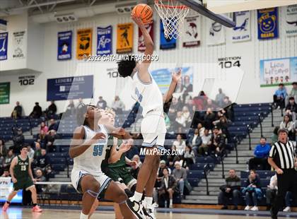 Thumbnail 3 in Colts Neck vs. Freehold Township (WOBM Christmas Classic) photogallery.