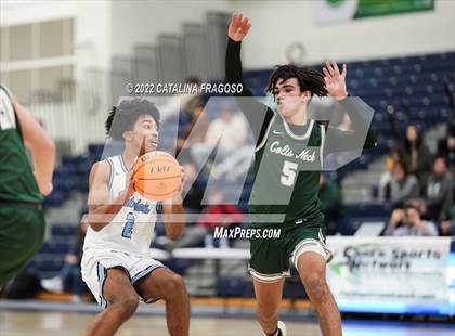 Thumbnail 2 in Colts Neck vs. Freehold Township (WOBM Christmas Classic) photogallery.