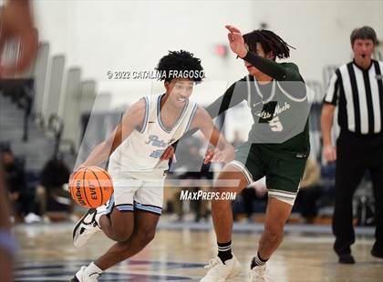 Thumbnail 2 in Colts Neck vs. Freehold Township (WOBM Christmas Classic) photogallery.