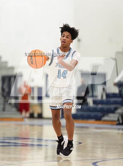 Thumbnail 2 in Colts Neck vs. Freehold Township (WOBM Christmas Classic) photogallery.