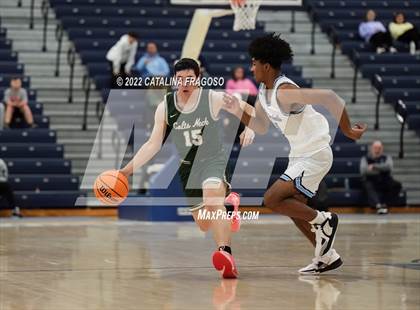 Thumbnail 1 in Colts Neck vs. Freehold Township (WOBM Christmas Classic) photogallery.