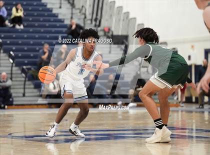 Thumbnail 2 in Colts Neck vs. Freehold Township (WOBM Christmas Classic) photogallery.
