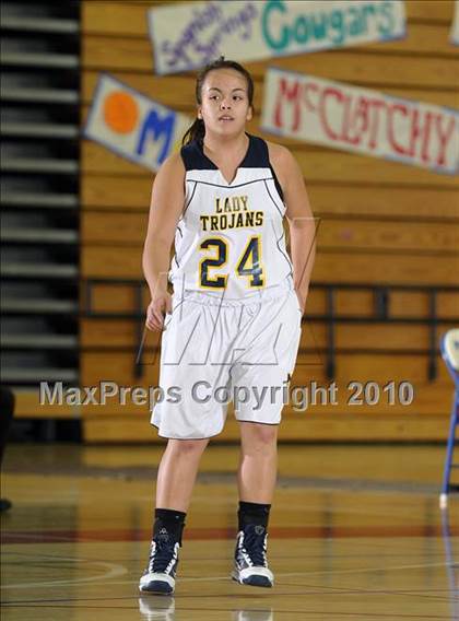 Thumbnail 1 in Rosemont vs. Milpitas (Lady Bulldogs Winter Classic) photogallery.