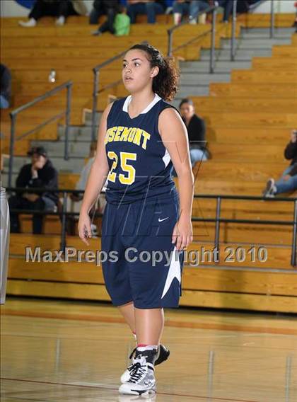 Thumbnail 2 in Rosemont vs. Milpitas (Lady Bulldogs Winter Classic) photogallery.