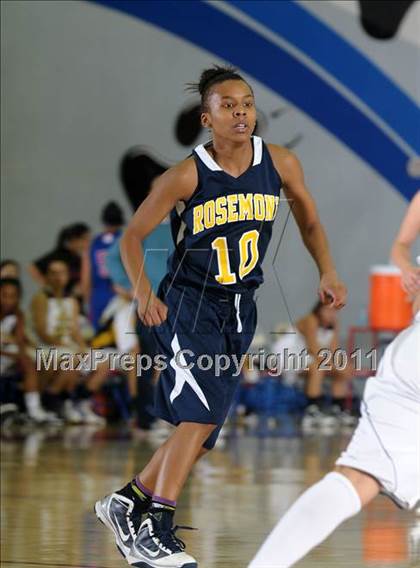 Thumbnail 1 in Rosemont vs. Milpitas (Lady Bulldogs Winter Classic) photogallery.