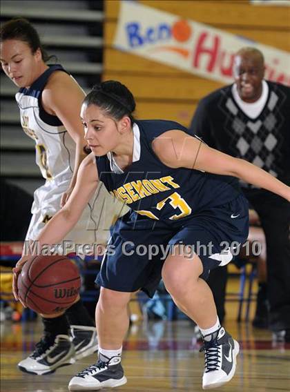 Thumbnail 2 in Rosemont vs. Milpitas (Lady Bulldogs Winter Classic) photogallery.