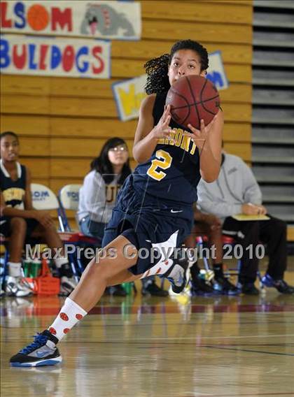 Thumbnail 2 in Rosemont vs. Milpitas (Lady Bulldogs Winter Classic) photogallery.