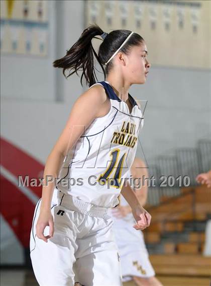 Thumbnail 1 in Rosemont vs. Milpitas (Lady Bulldogs Winter Classic) photogallery.