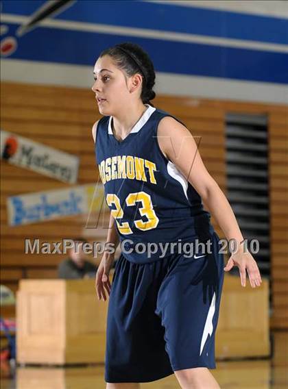 Thumbnail 3 in Rosemont vs. Milpitas (Lady Bulldogs Winter Classic) photogallery.