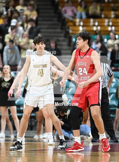 Thumbnail 2 in Rock Canyon vs. Regis Jesuit (CHSAA 6A Great 8) photogallery.