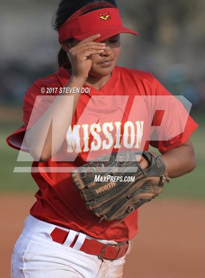 Thumbnail 2 in Norco vs. Mission Viejo photogallery.