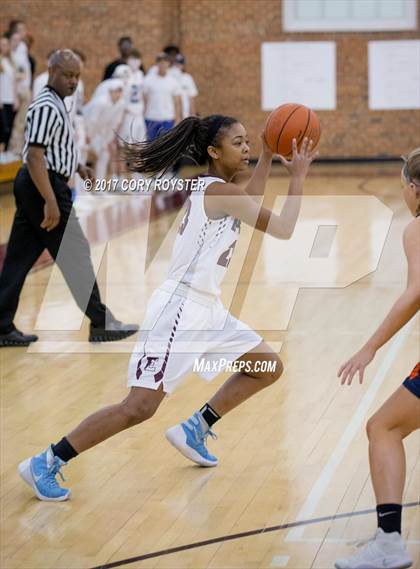 Thumbnail 1 in Episcopal vs Potomac (VISAA Division 1 Final) photogallery.
