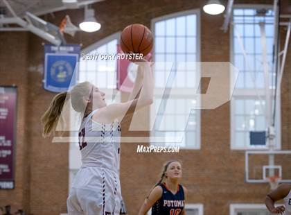Thumbnail 1 in Episcopal vs Potomac (VISAA Division 1 Final) photogallery.