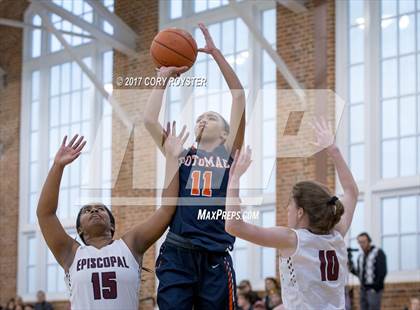Thumbnail 3 in Episcopal vs Potomac (VISAA Division 1 Final) photogallery.